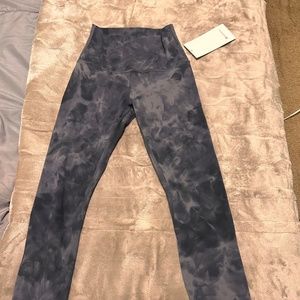 LuLu Lemon align NWT size 4